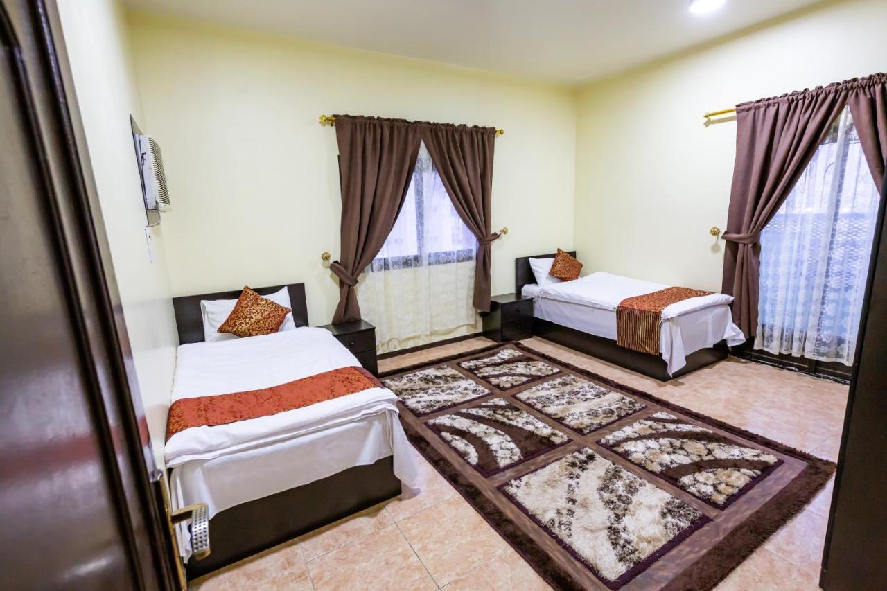 Al Eairy Furnished Apartments- Jeddah 1 Bagian luar foto