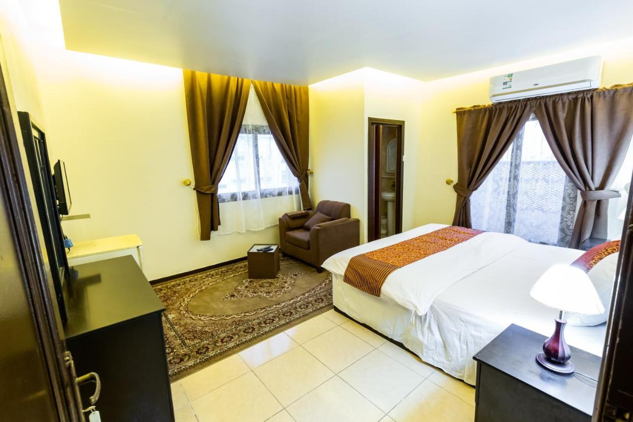 Al Eairy Furnished Apartments- Jeddah 1 Bagian luar foto