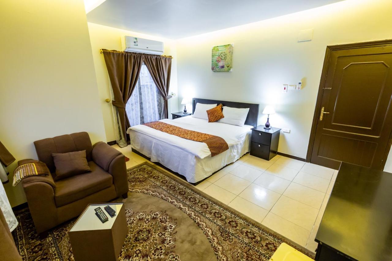 Al Eairy Furnished Apartments- Jeddah 1 Bagian luar foto