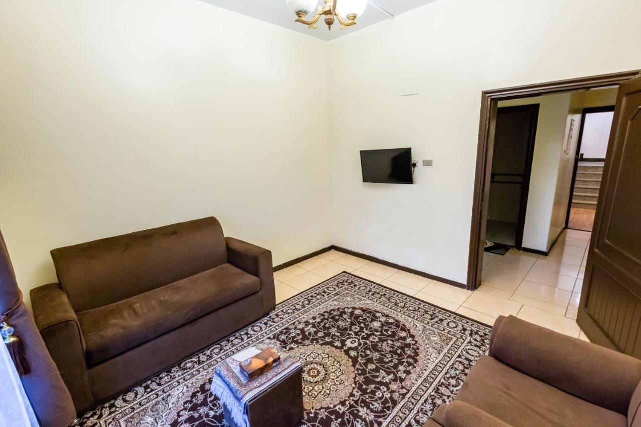 Al Eairy Furnished Apartments- Jeddah 1 Bagian luar foto
